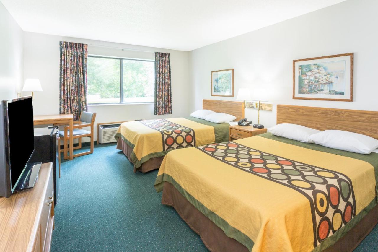 Super 8 By Wyndham Dewitt Otel Dış mekan fotoğraf
